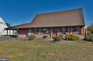 14 CLEFT ROCK RD, Levittown, PA 19057