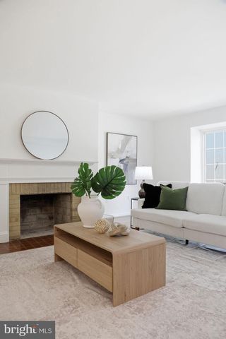 7379 HALLCREST DR, Mclean, VA 22102