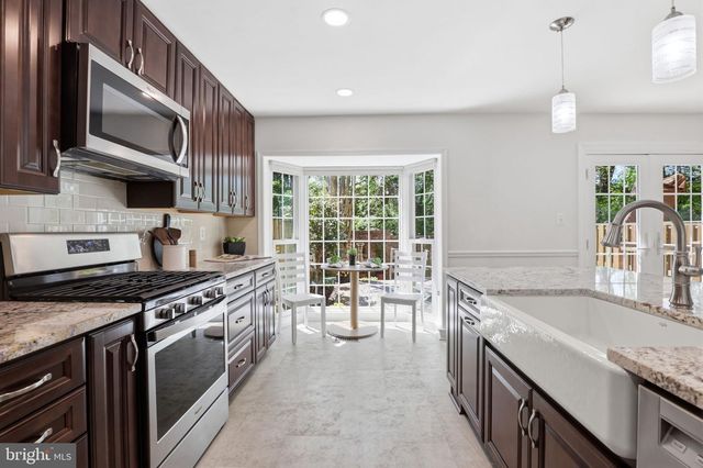 7379 HALLCREST DR, Mclean, VA 22102