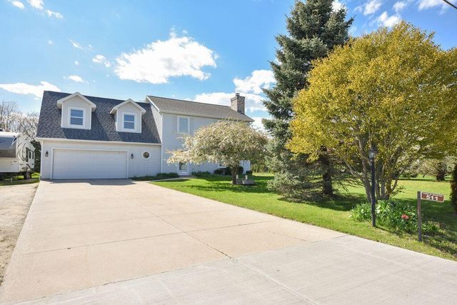 511 Cheyenne AVENUE, Grafton, WI 53024