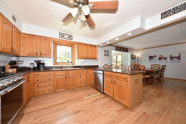 511 Cheyenne AVENUE, Grafton, WI 53024