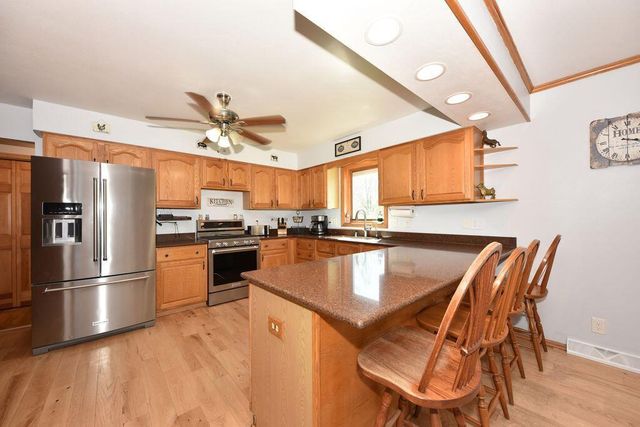511 Cheyenne AVENUE, Grafton, WI 53024