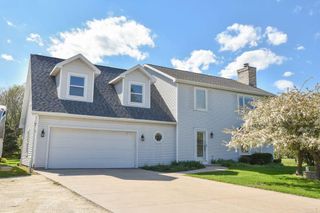 511 Cheyenne AVENUE, Grafton, WI 53024