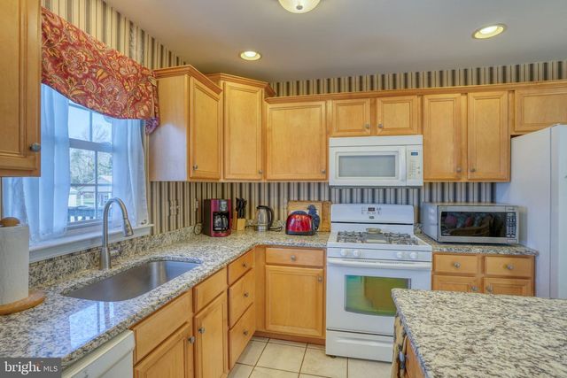 2 GARDENIA BLVD, Greenwood, DE 19950