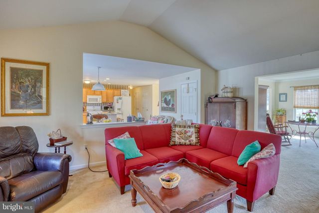 2 GARDENIA BLVD, Greenwood, DE 19950