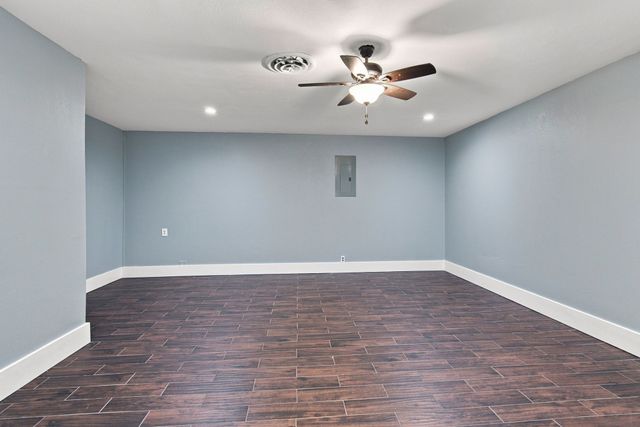 6909 Sandalwood Lane, Fort Worth, TX 76116