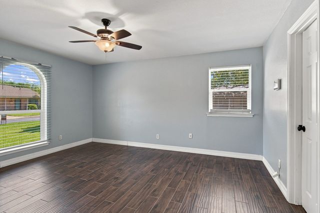 6909 Sandalwood Lane, Fort Worth, TX 76116