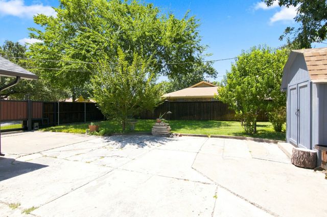 6909 Sandalwood Lane, Fort Worth, TX 76116