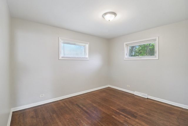 2751 N Oxford Drive, Markham, IL 60428