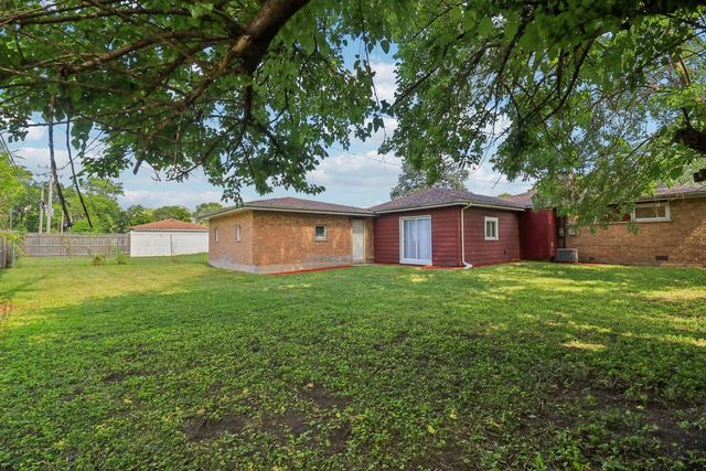 2751 N Oxford Drive, Markham, IL 60428