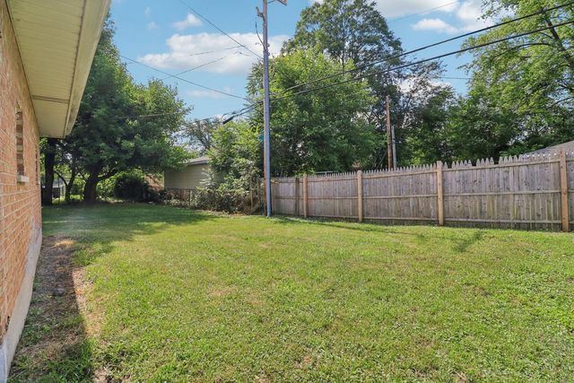 2751 N Oxford Drive, Markham, IL 60428