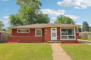 2751 N Oxford Drive, Markham, IL 60428