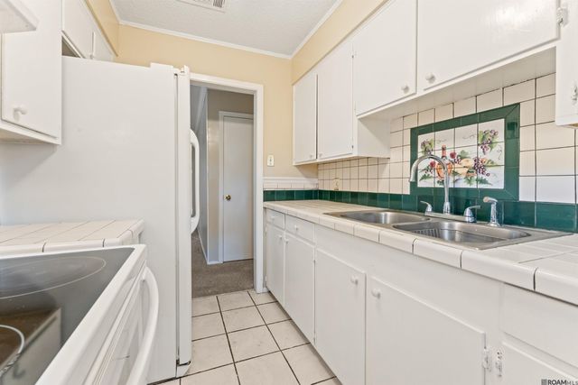 1713 Emmaline Dr, Baton Rouge, LA 70810