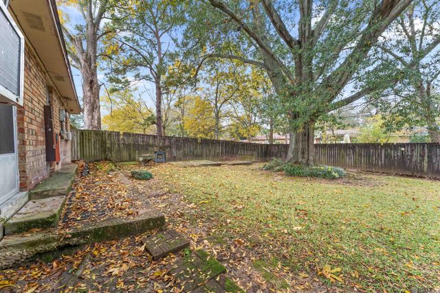1713 Emmaline Dr, Baton Rouge, LA 70810