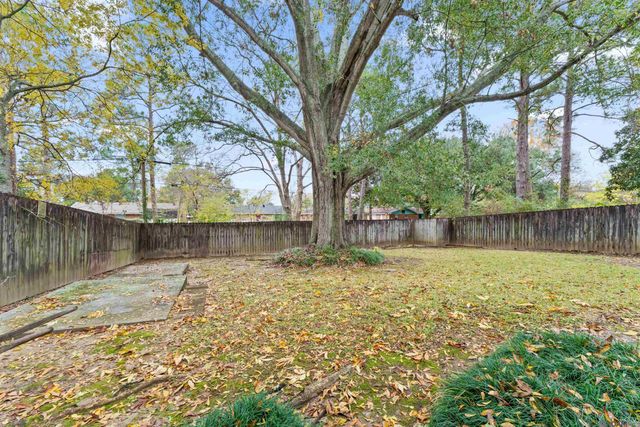 1713 Emmaline Dr, Baton Rouge, LA 70810