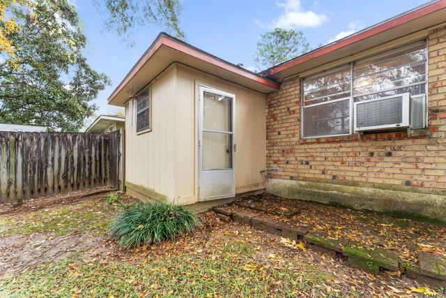 1713 Emmaline Dr, Baton Rouge, LA 70810