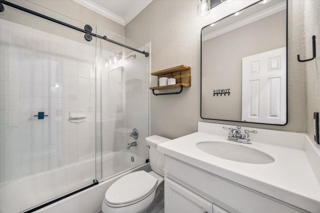 7715 Bayou Green Lane, Sugar Land, TX 77479