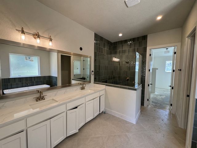 112 Turtle Back Ridge, Decatur, TX 76234