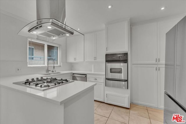 15457 Moorpark Street 3, Sherman Oaks, CA 91403