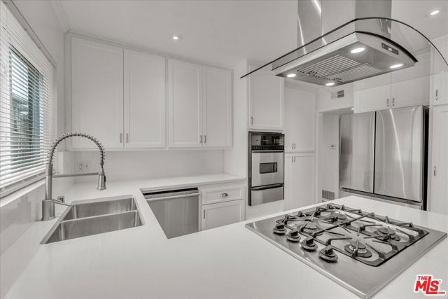 15457 Moorpark Street 3, Sherman Oaks, CA 91403