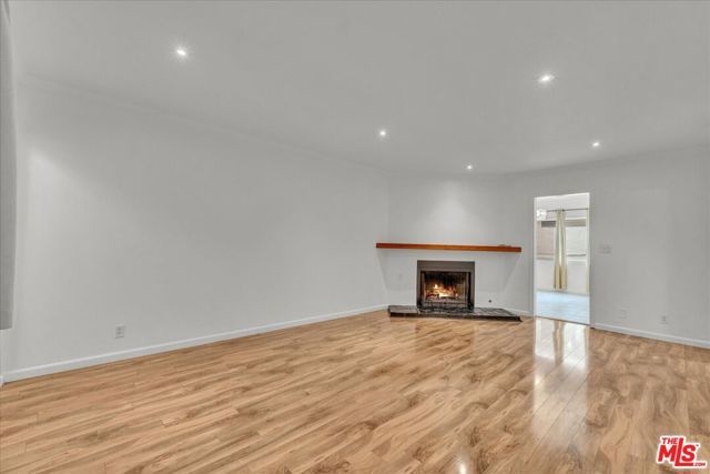 15457 Moorpark Street 3, Sherman Oaks, CA 91403