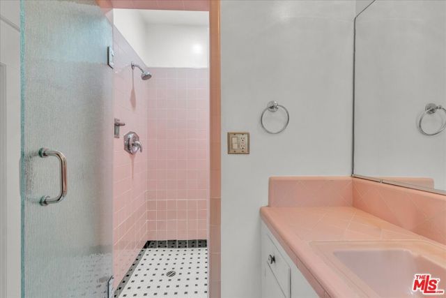 15457 Moorpark Street 3, Sherman Oaks, CA 91403