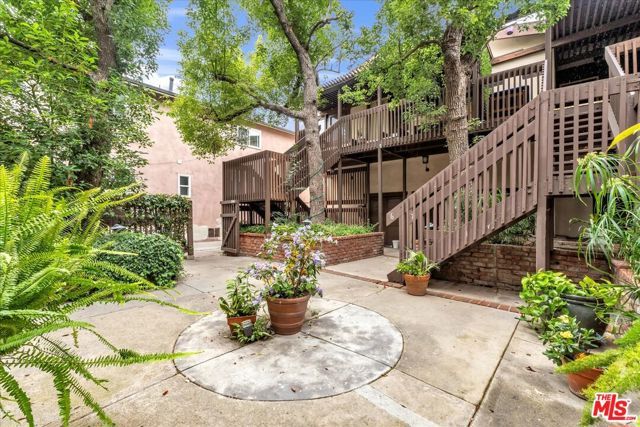 15457 Moorpark Street 3, Sherman Oaks, CA 91403
