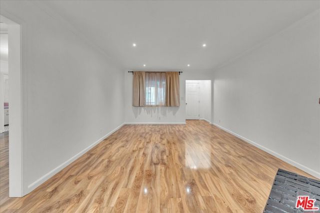 15457 Moorpark Street 3, Sherman Oaks, CA 91403