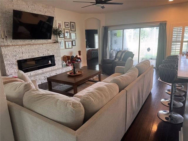 1322 EMERALD HILL WAY, Valrico, FL 33594