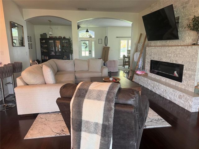 1322 EMERALD HILL WAY, Valrico, FL 33594