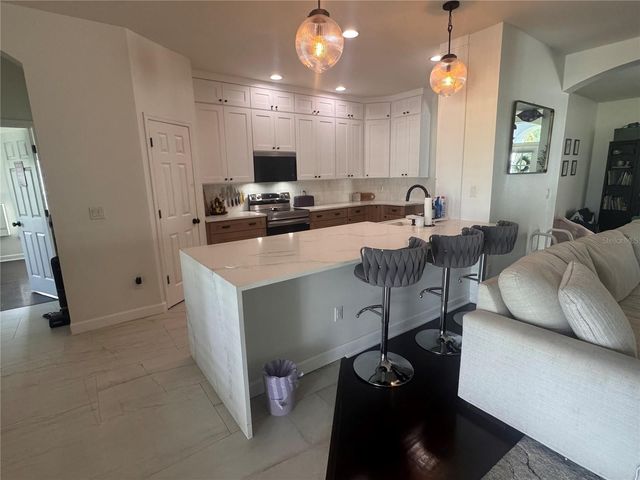1322 EMERALD HILL WAY, Valrico, FL 33594