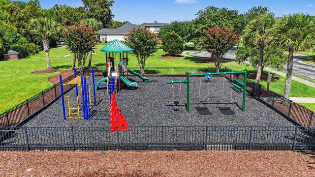 987 Shipmaster Ave., Myrtle Beach, SC 29577