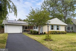 4214 PENNER LN, Fairfax, VA 22033