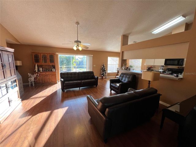 11418 GLENMONT DRIVE, Tampa, FL 33635