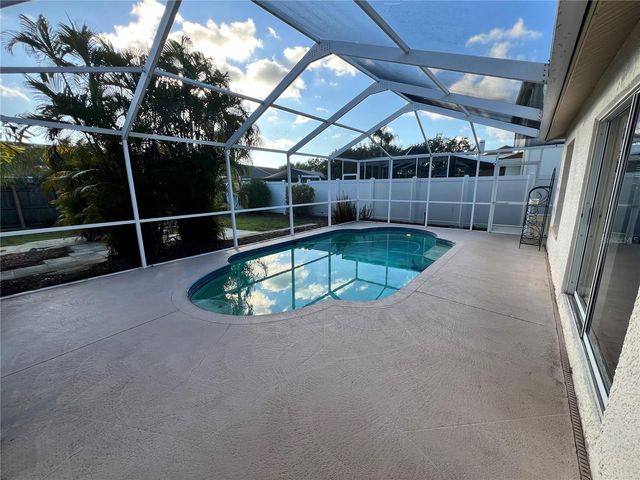 11418 GLENMONT DRIVE, Tampa, FL 33635