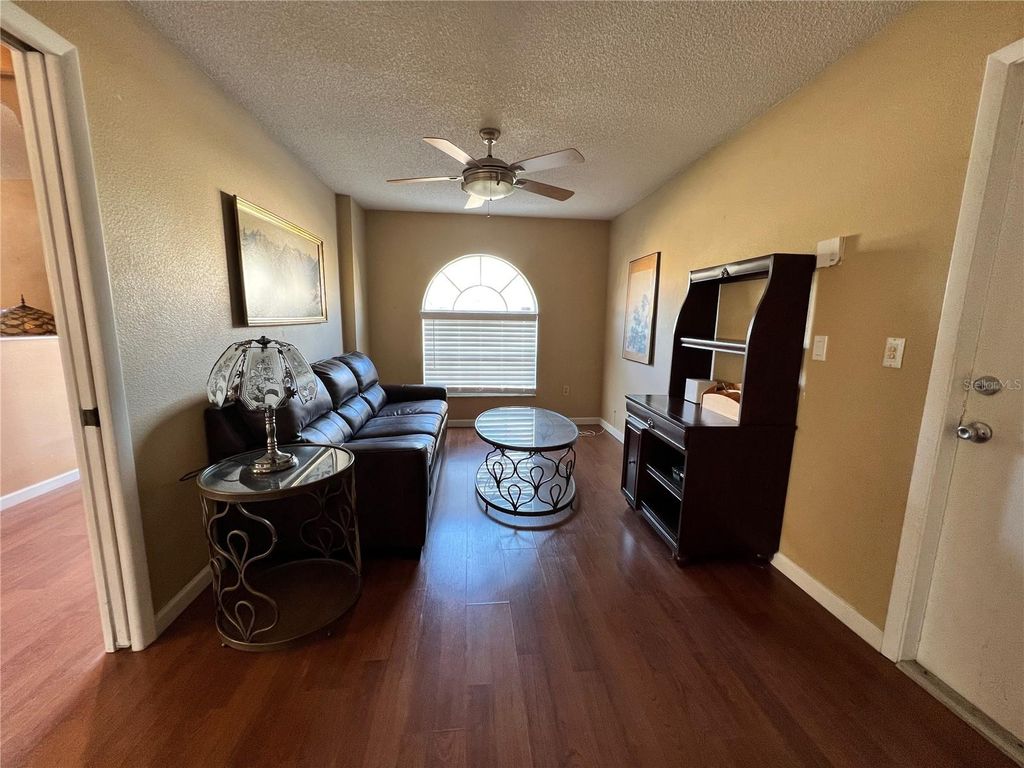 Image 13 of property listing at 11418 GLENMONT DRIVE, Tampa, FL 33635