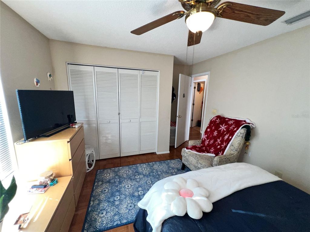 Image 38 of property listing at 11418 GLENMONT DRIVE, Tampa, FL 33635