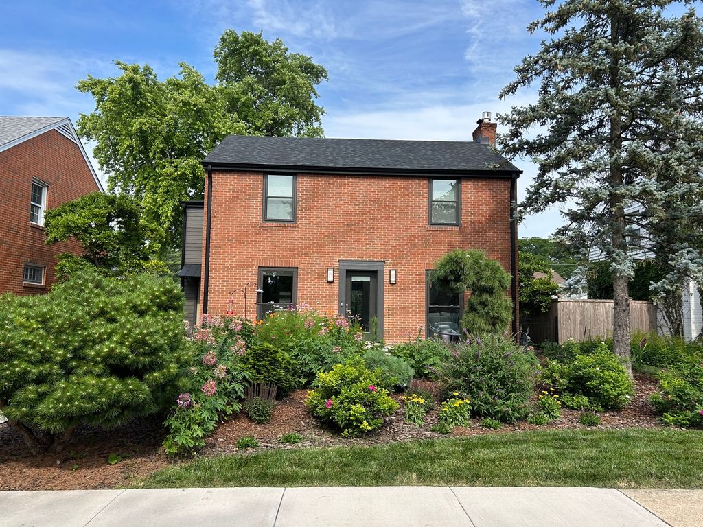 1639 N 77th Court, Elmwood Park, IL 60707