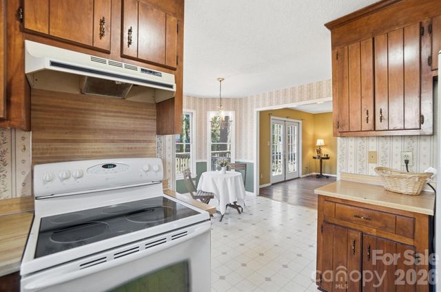 1400 Neal Hawkins Road, Gastonia, NC 28056