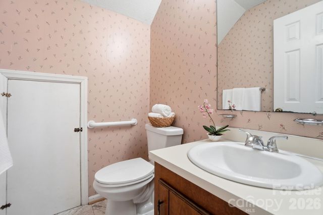 1400 Neal Hawkins Road, Gastonia, NC 28056