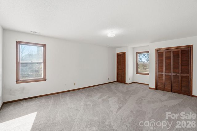 1400 Neal Hawkins Road, Gastonia, NC 28056