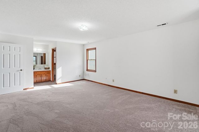 1400 Neal Hawkins Road, Gastonia, NC 28056