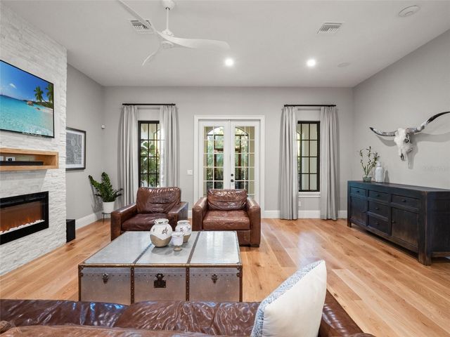 9849 COVENT GARDEN DRIVE, Orlando, FL 32827