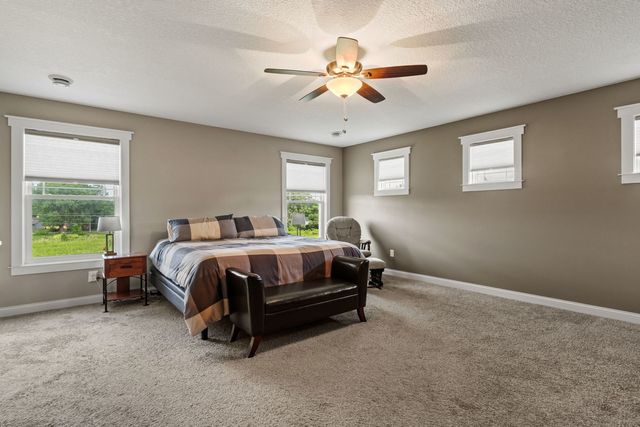 6131 Lillie Avenue, Davenport, IA 52806