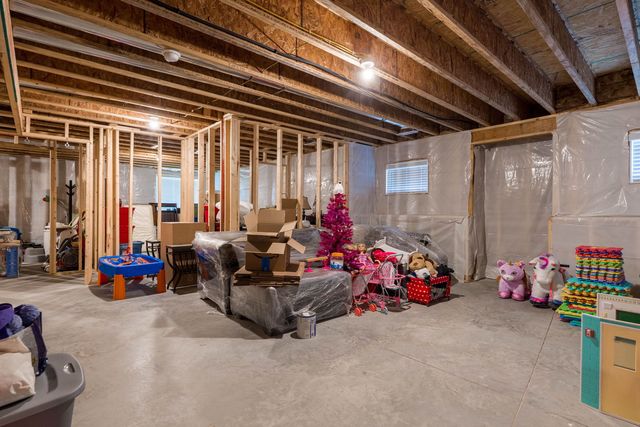 6131 Lillie Avenue, Davenport, IA 52806