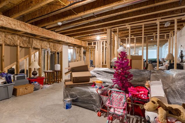 6131 Lillie Avenue, Davenport, IA 52806