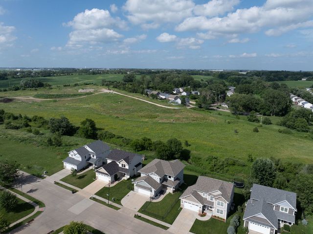 6131 Lillie Avenue, Davenport, IA 52806