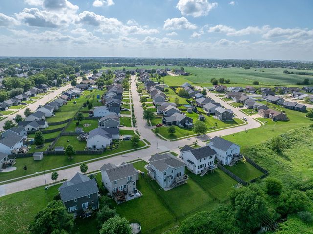 6131 Lillie Avenue, Davenport, IA 52806