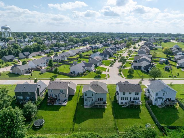 6131 Lillie Avenue, Davenport, IA 52806