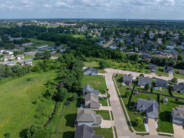 6131 Lillie Avenue, Davenport, IA 52806